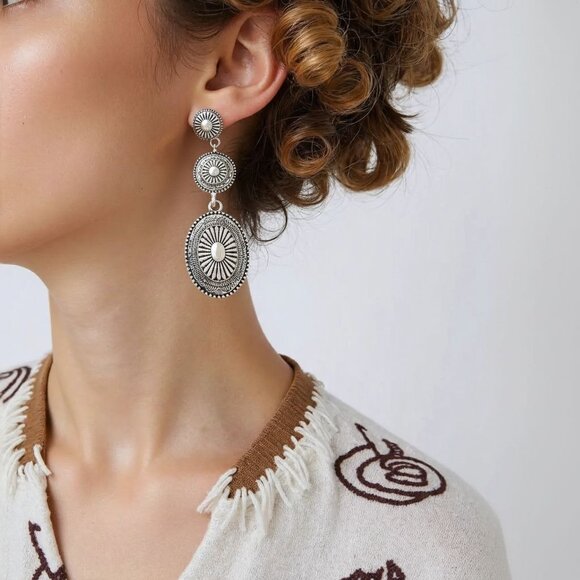 Western Concho Style Silver Tone Chandelier Pierced Earrings 3 Inch - Picture 2 of 4